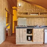 Park Glamping * Ουμάγκ