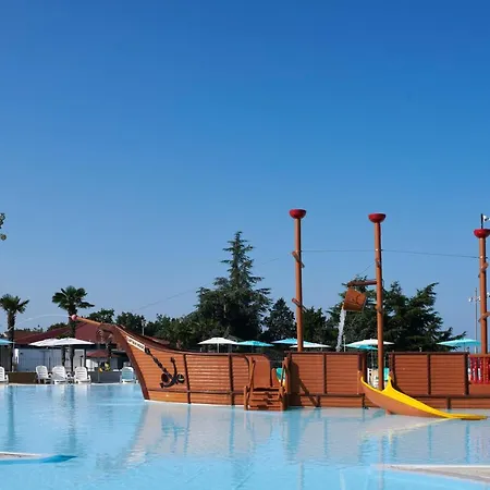 Роскошный шатер Park Glamping Умаг